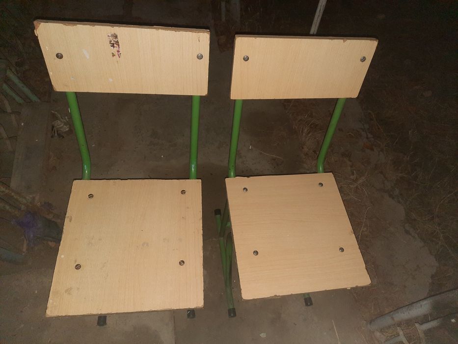 Parta va stul sotiladi