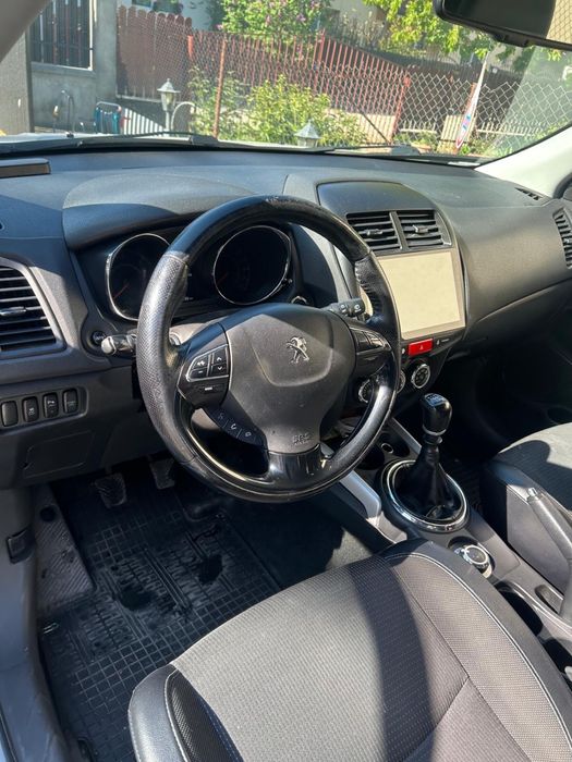 Vand Peugeot 4008, 2013