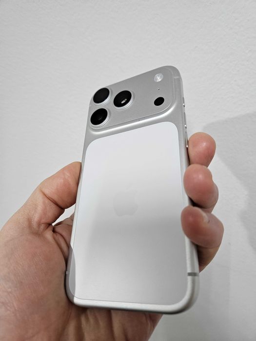 Iphone 17 pro 256 gb neverlock accept schimb.