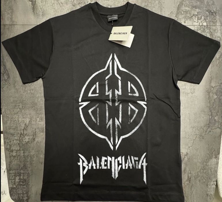 Тениска Balenciaga