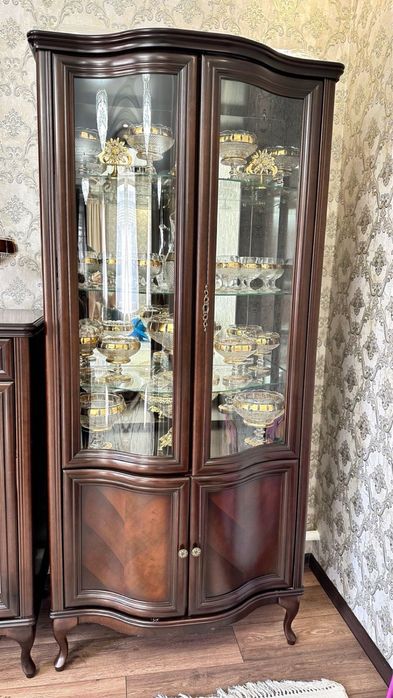 Шкаф,Стенка из дерева