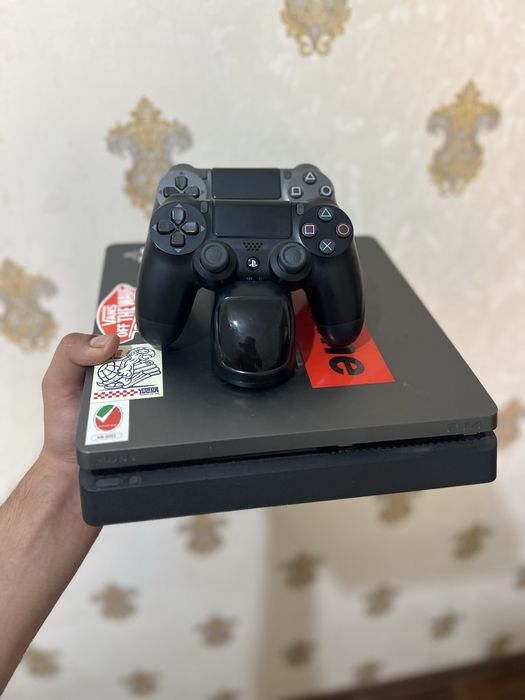 PlayStation 4 silm