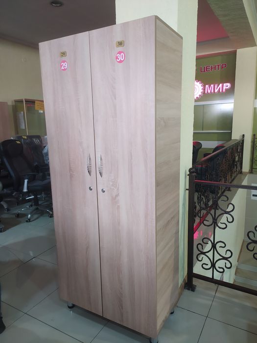 Продается шкафы для одежды