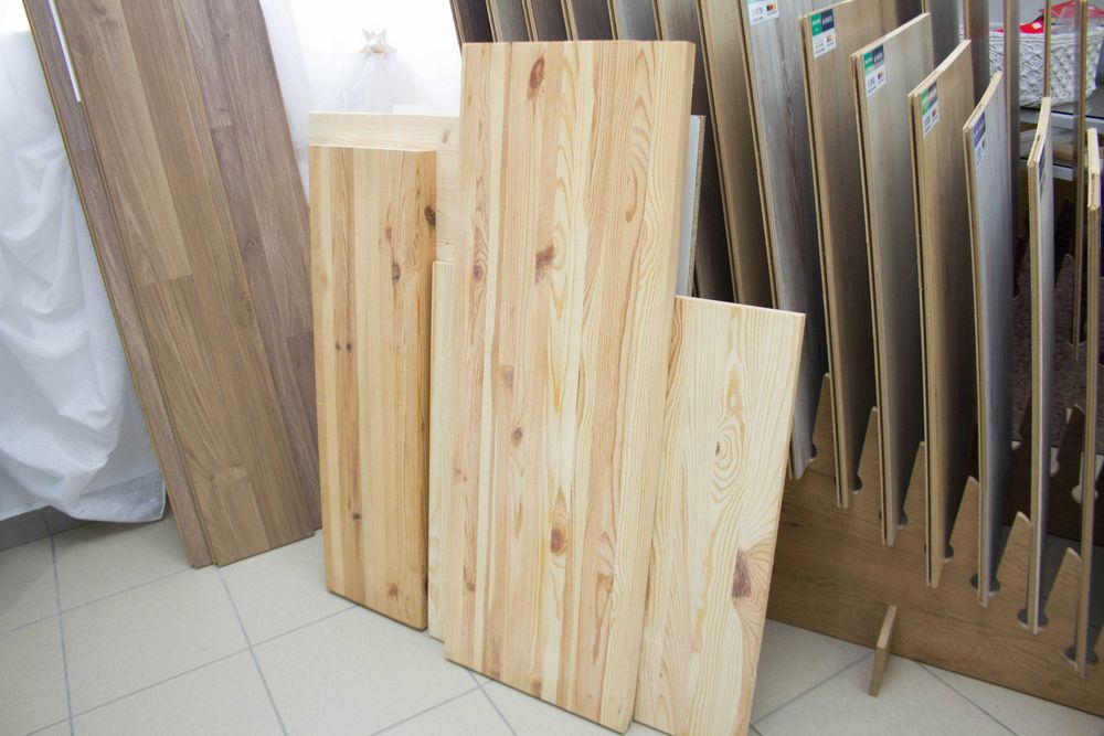 Blat de lucru pin – perfect finisat, nelăcuit, calitate superioară