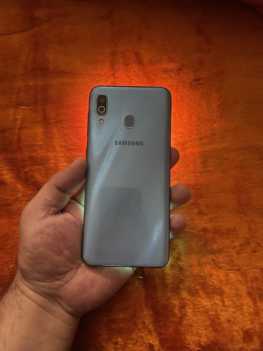 Продаётся Самсунг а30