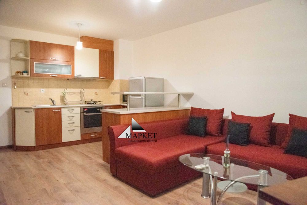 Продава се Двустаен апартамент в Пловдив, Младежки Хълм - 80 кв.м за 1988 €/кв.м - Снимка #1