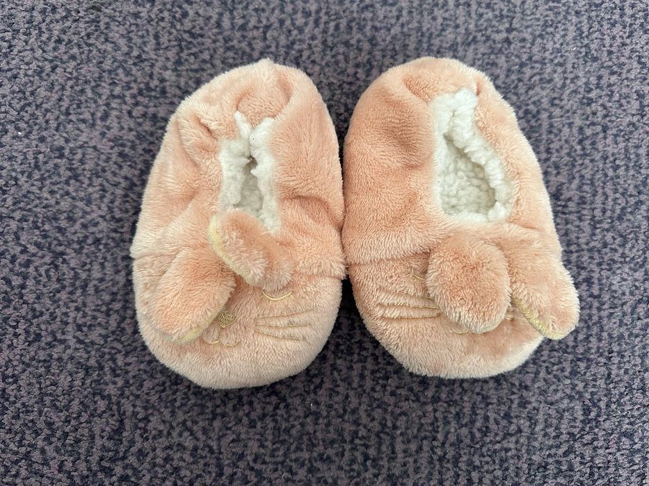 Бебешки пантофки