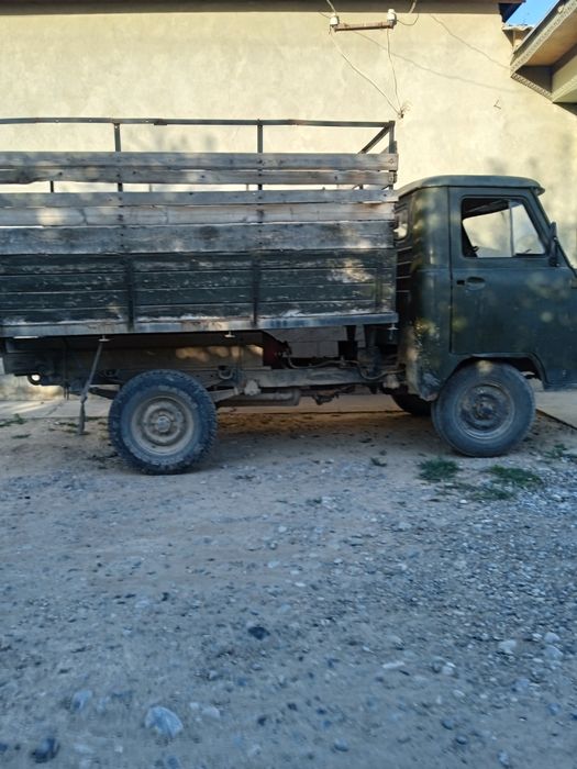 Uvazik sotiladi xolati yaxshi metan benzinda balonlari pashti yangi