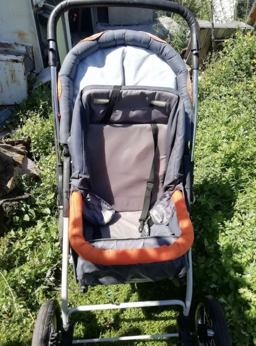 Продам коляску срочно