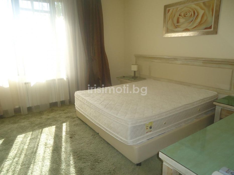 Дава се под наем Четиристаен апартамент в София, Витоша - 134 кв.м за 1200 € - Снимка #2