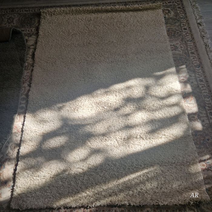 Продам ковёр квадратнй