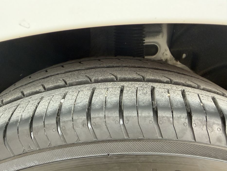 Продается Диск с покрышкой 215/60/R16