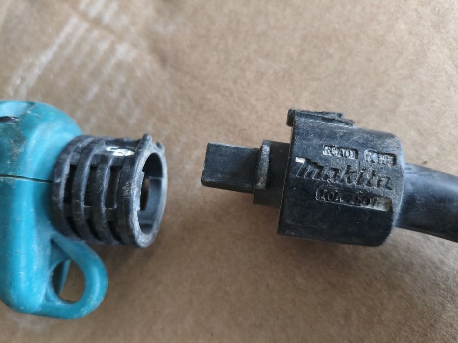 Șurubelniță electrică Makita 6825R, 110V, 570W