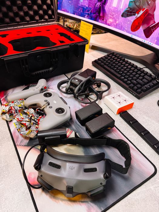 Дрон DJI Avata Fly More Combo (3 батареи) серый