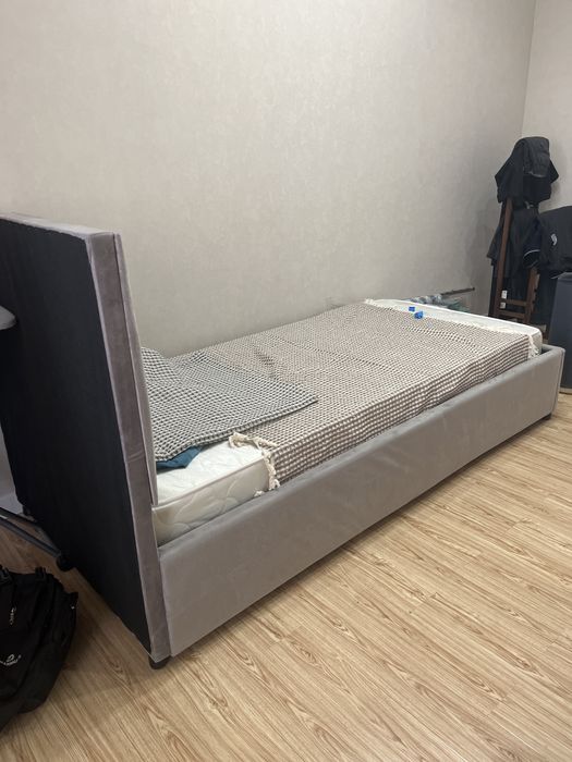 Продаетя кровать