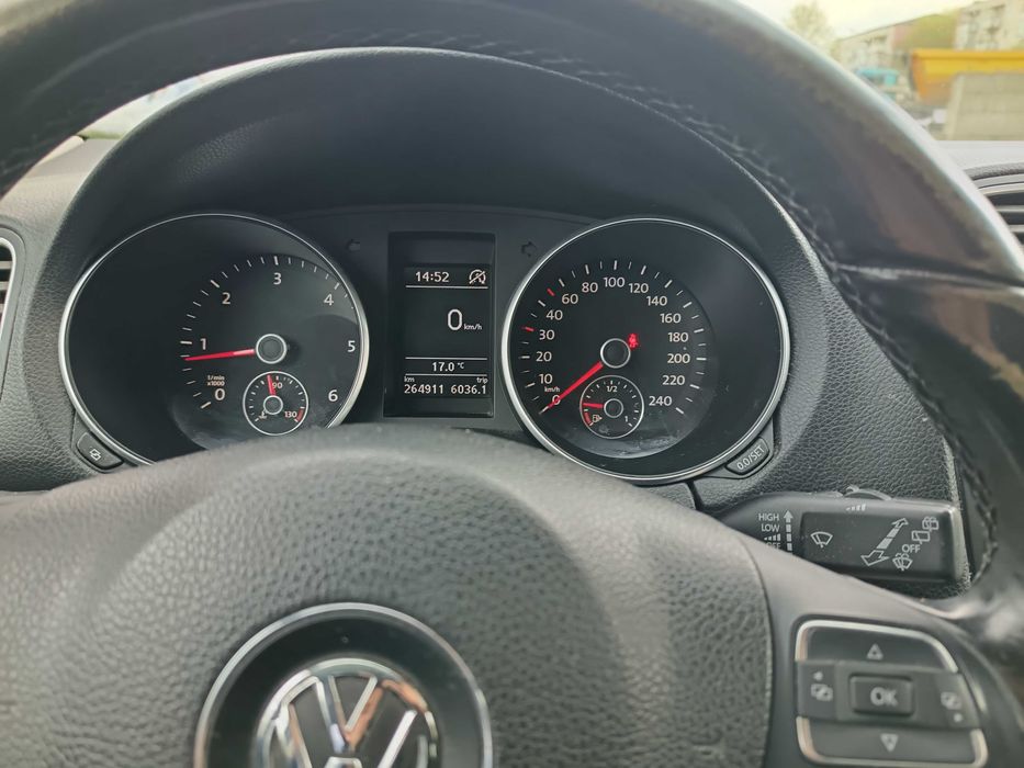 VOLKSWAGEN Golf 2010 — imagine 5
