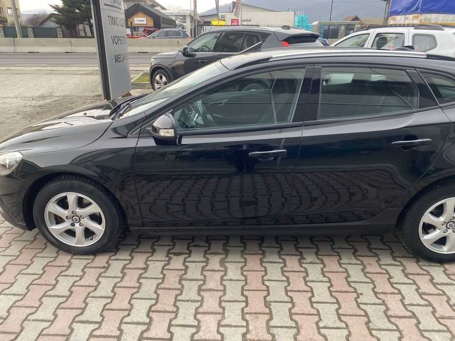 Volvo V40 cross country