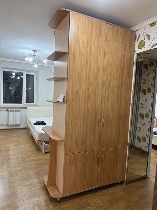 Угловой шкаф для спальни