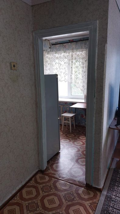 Продам 1-ком квартиру район Каравана.