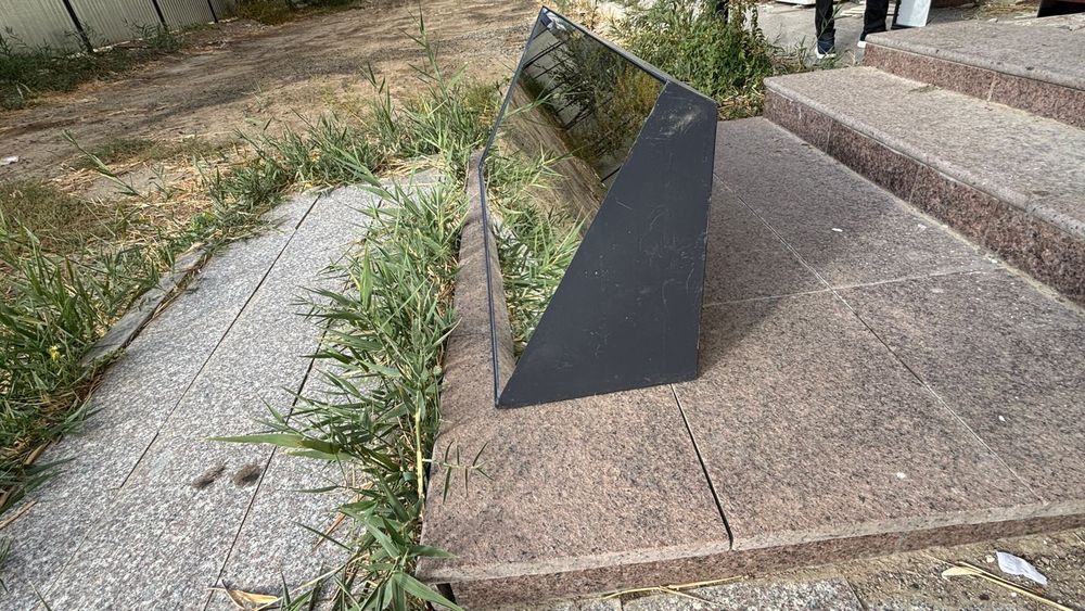 Продаётся зеркало