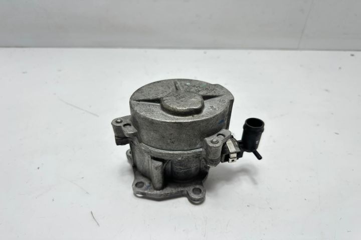Pompa vacuum d163451323 Renault Megane a 2-a generatie seria