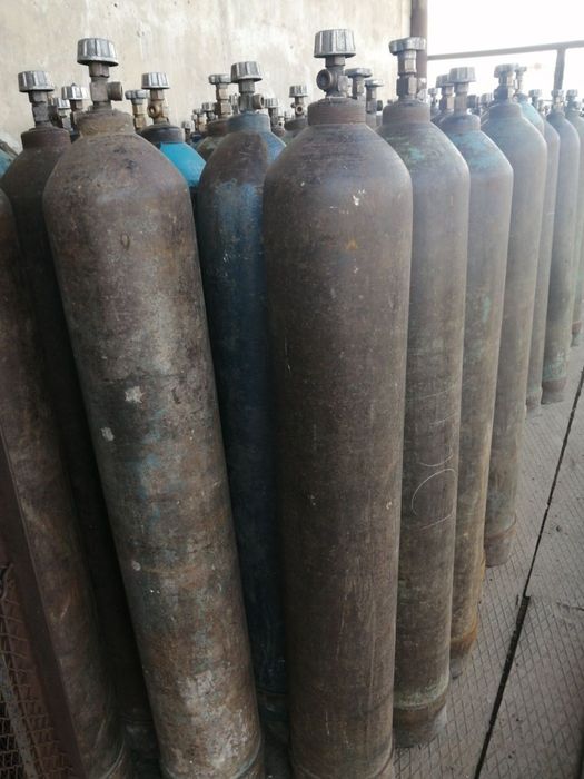Продам кислородные баллоны