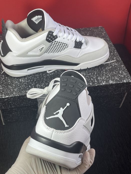 Jordan 4 - Marimea 42