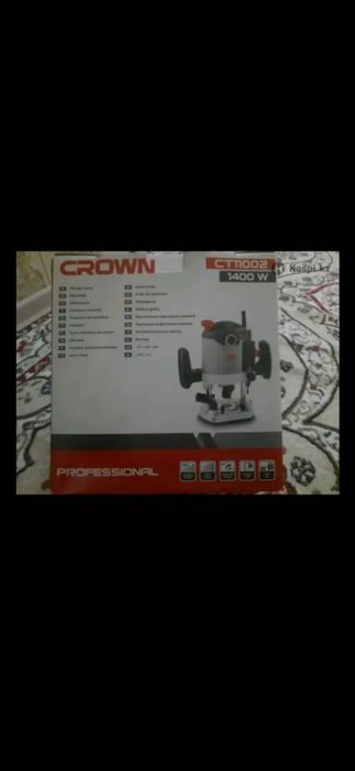 Фрезер вертикальный CROWN CT-11002