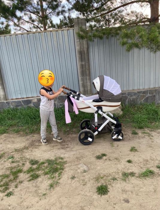 Продам детскую коляску