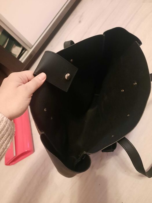 Дамска черна чанта