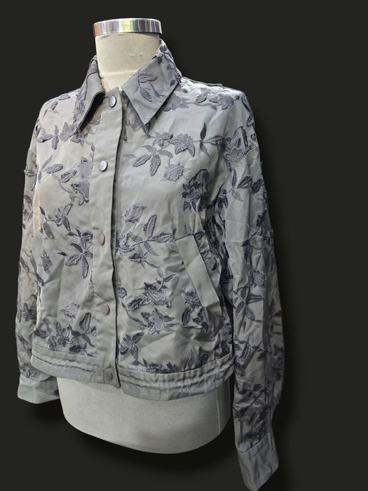 Дамско стилно яке MAX&Co – елегантен релефен десен