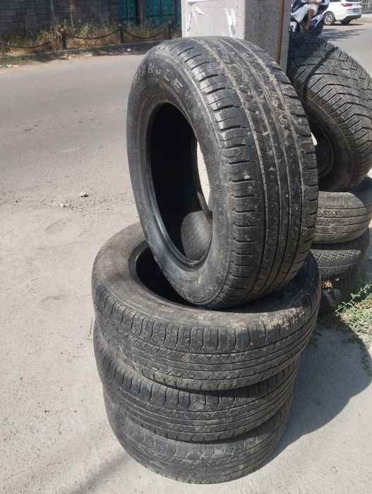 Продам шина комплект