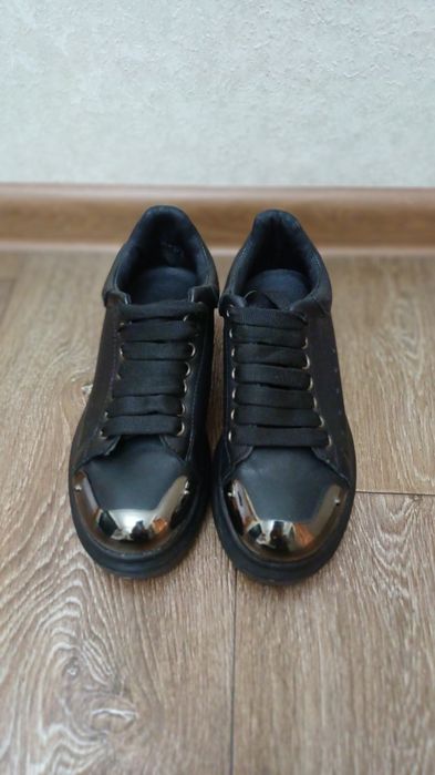 Продам обувь на осень и весну