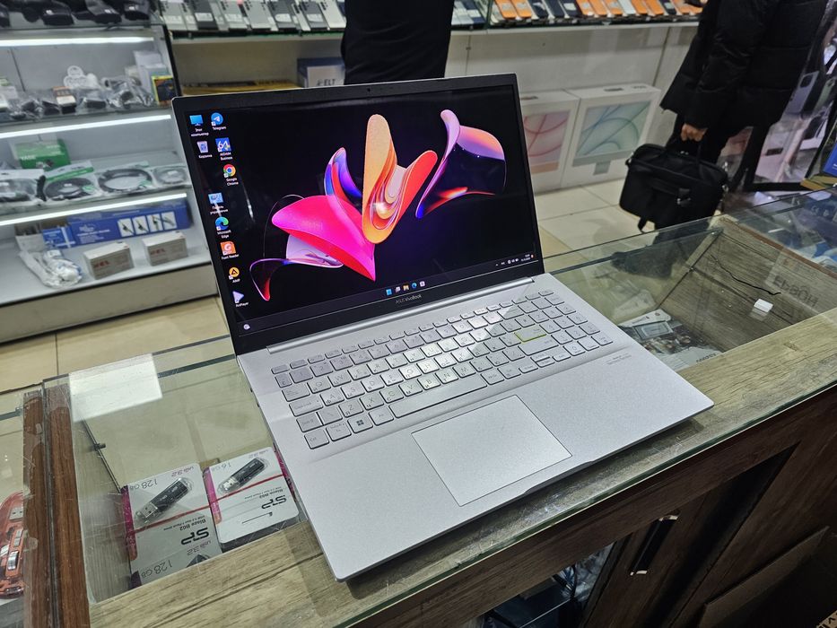 Asus VivoBook OLED Core i5