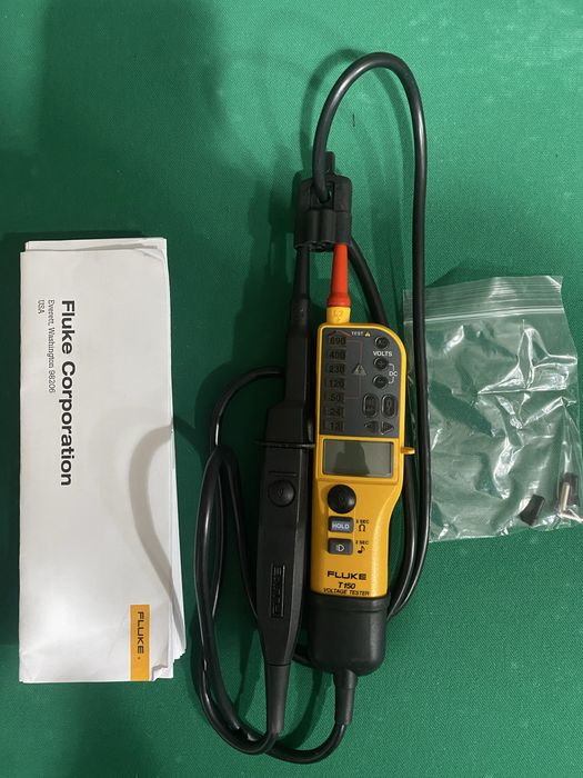 Fluke Voltage/Continuity Tester T150