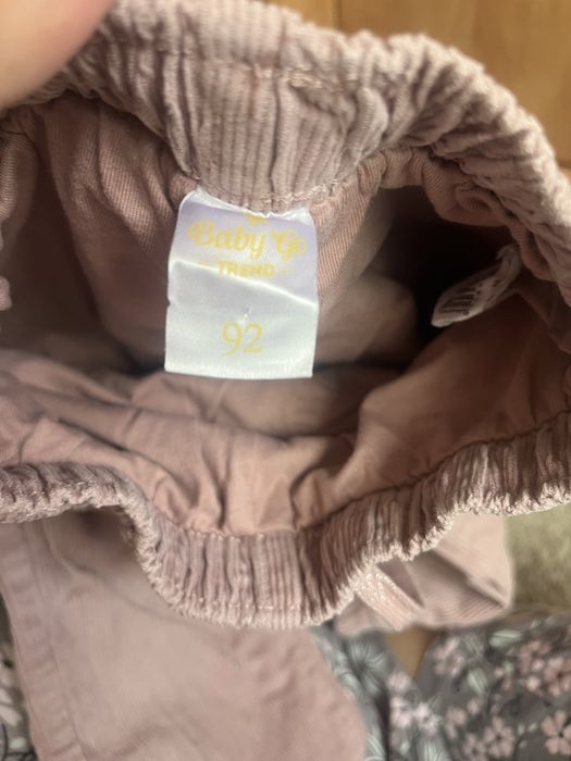 Продам брюки для девочки размер 92