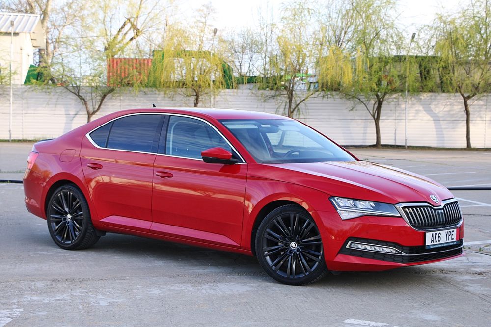 SKODA Superb 2021 — imagine 2