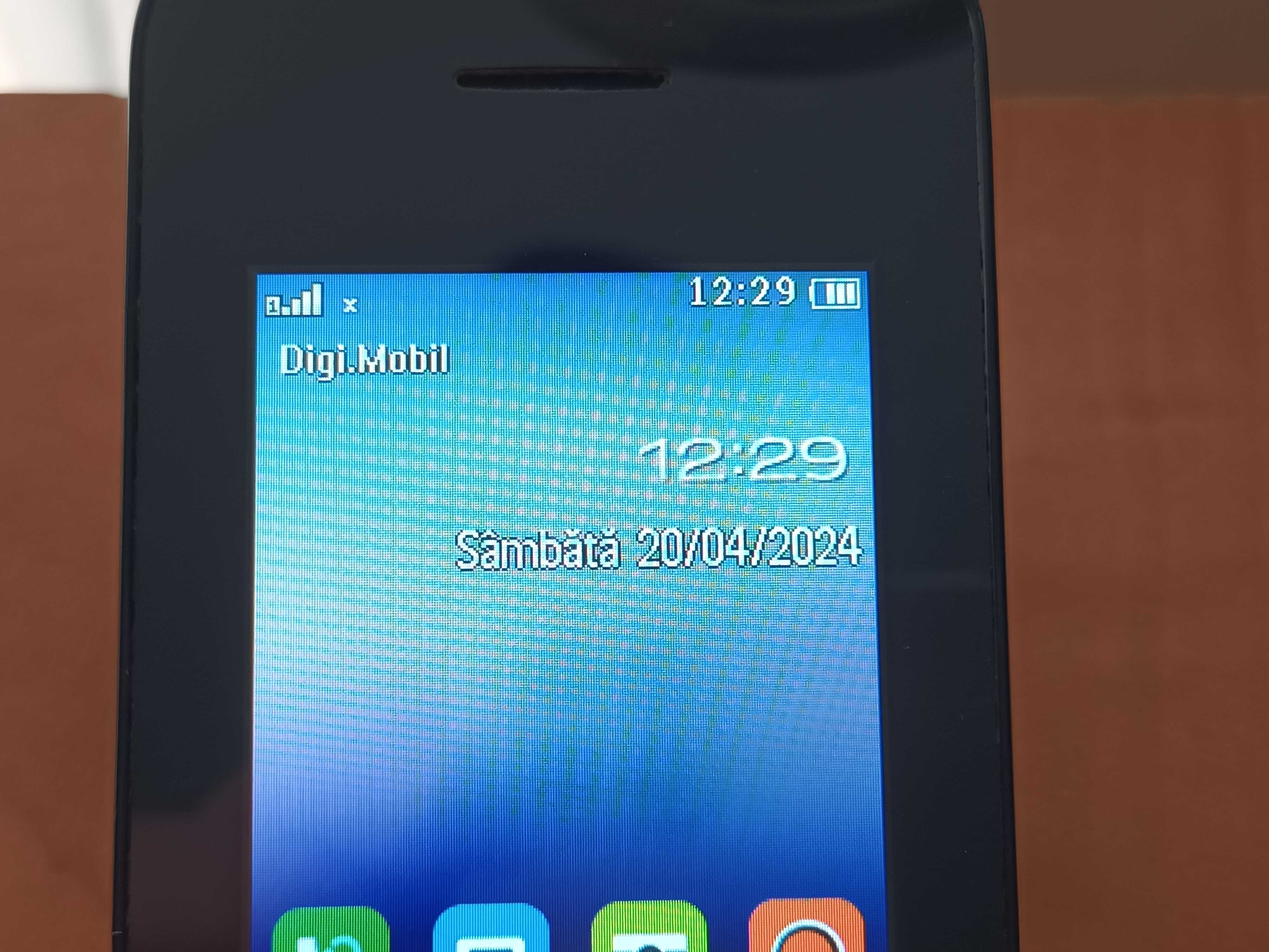 Telefon mobil Alcatel 2051D, Dual Sim, Alb Bucuresti Sectorul 6 • OLX.ro