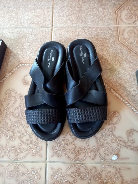 Мужские кожаные шлепки