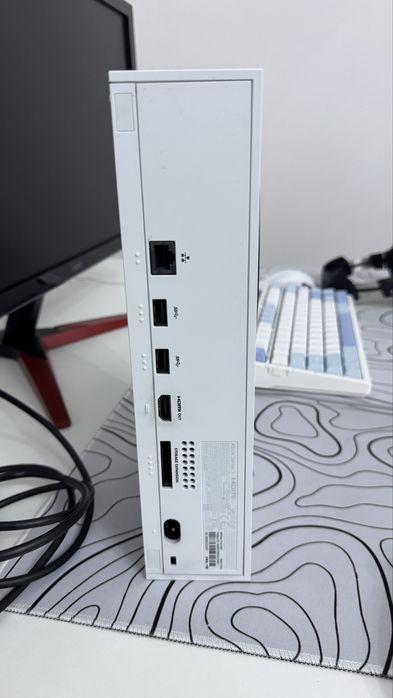 Продам Xbox Series S, 2 геймпада