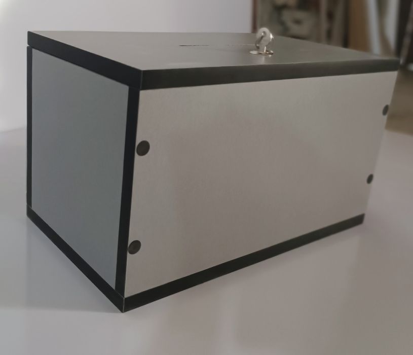 Pul yiğadigon sandiq