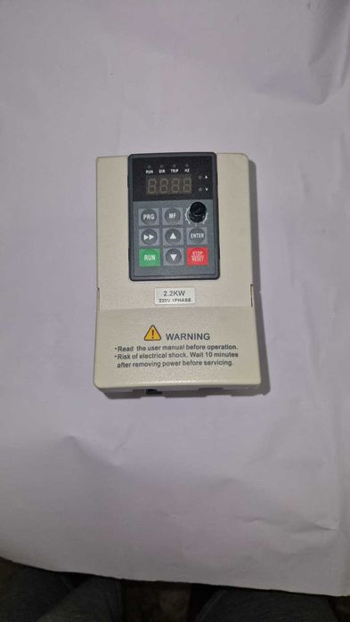 Convertizor Inversor de Frecvență 230V Monofazat - Trifazat 2.2KW - Nou