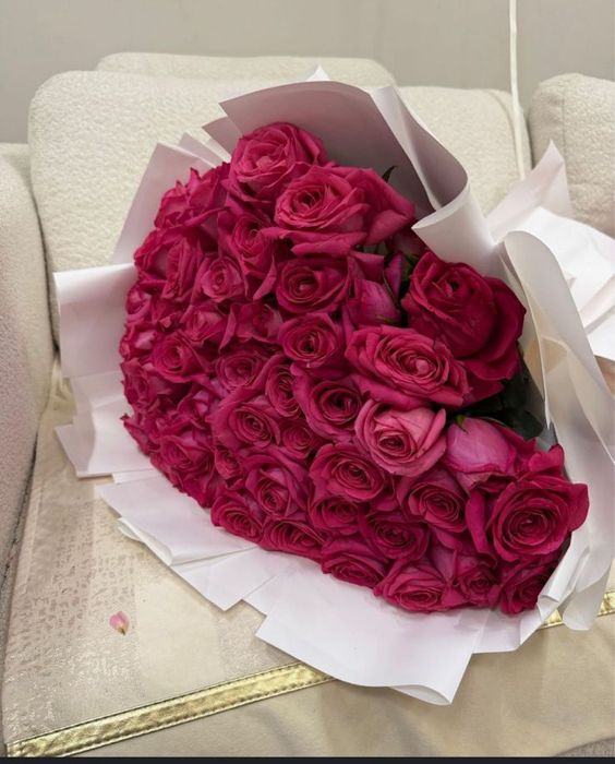 Букет новый 52 роза
