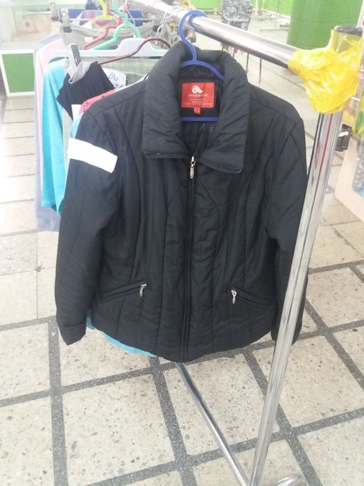 куртка осень-весна размер 46-48...цена 8500