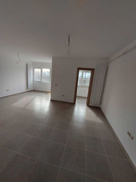 studio modern 44 mp + curte privata 30 mp