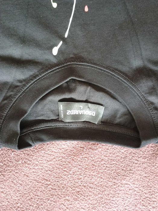 Tricou Dsquared2, L, dar mai bine se potriveste la M