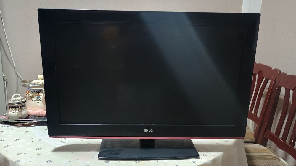 Телевизор LG диагональ 81