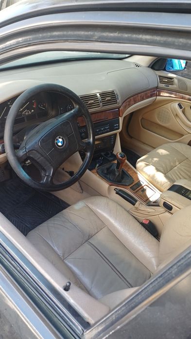 Srochna sotiladi bmw e39