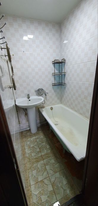 2 xonalik kvartira sotiladi