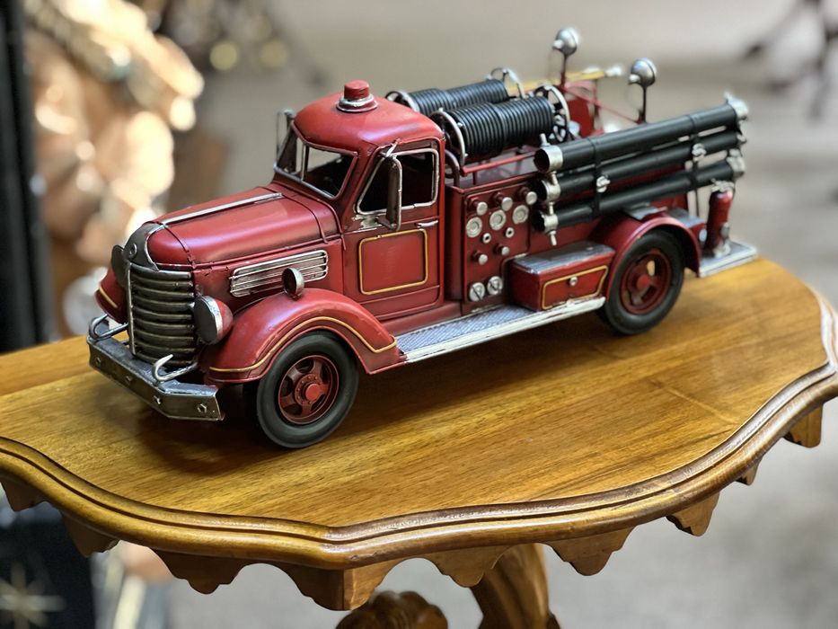 Machetă decorativă din metal - Mașină de Pompieri